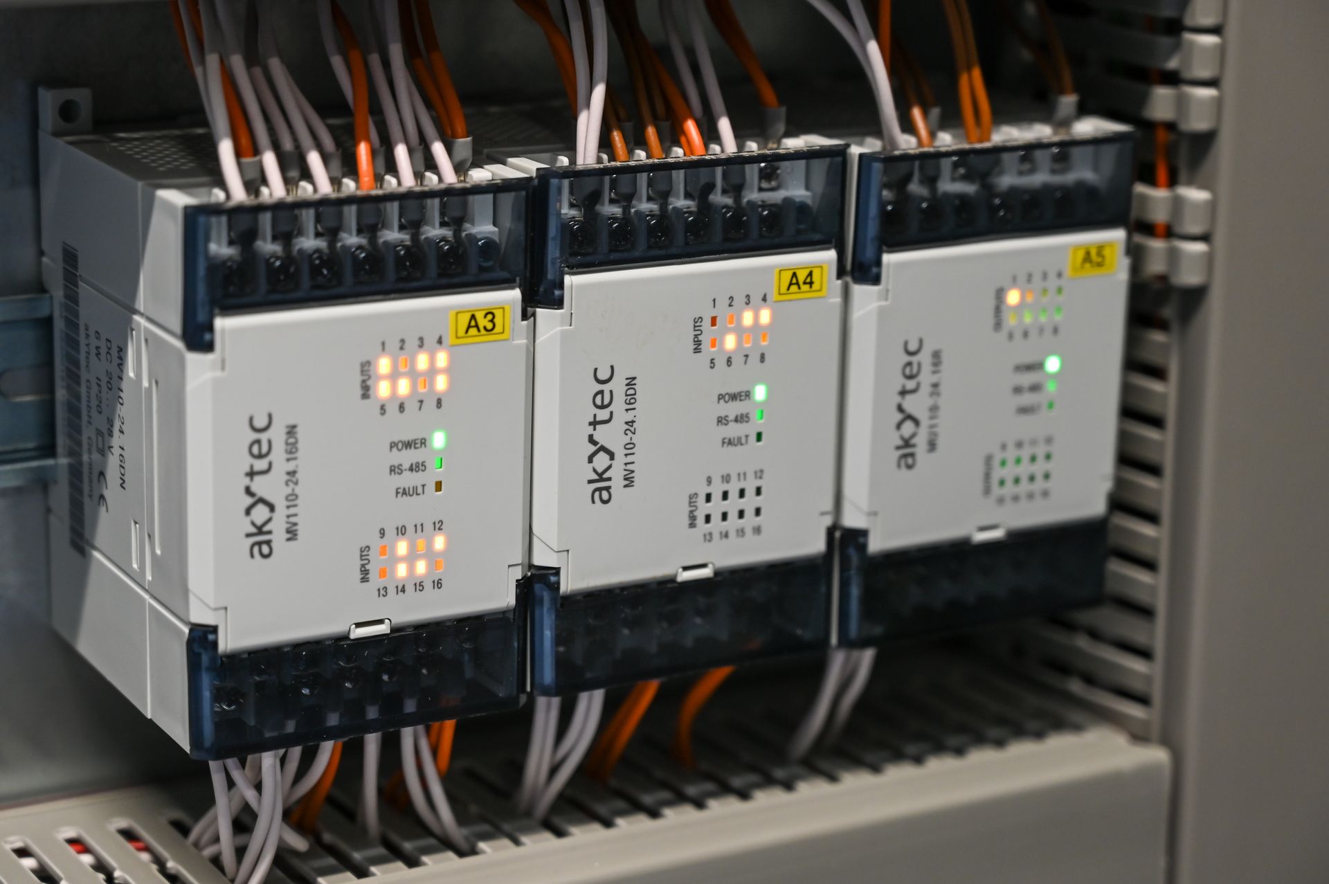 Machine maintenance and service